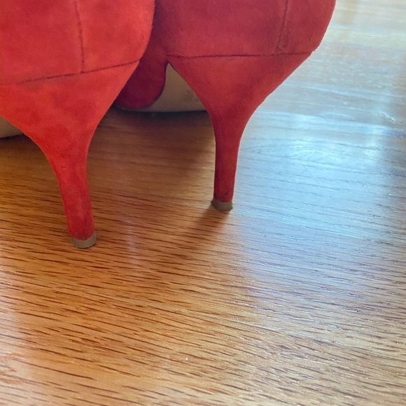 SOLE SOCIETY Magnolia Poppy Sued Pumps - Picture 5 of 14